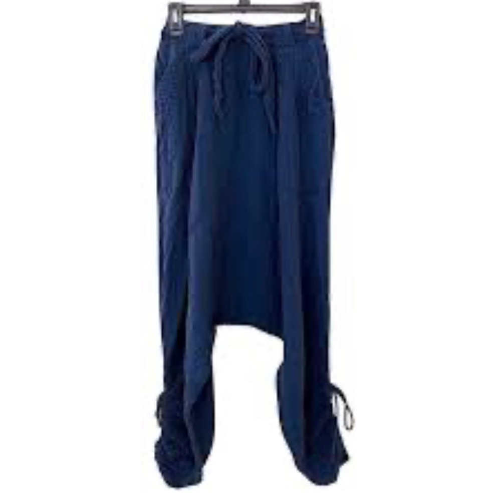 Free People Tie waist harem pant- size small, never worn.